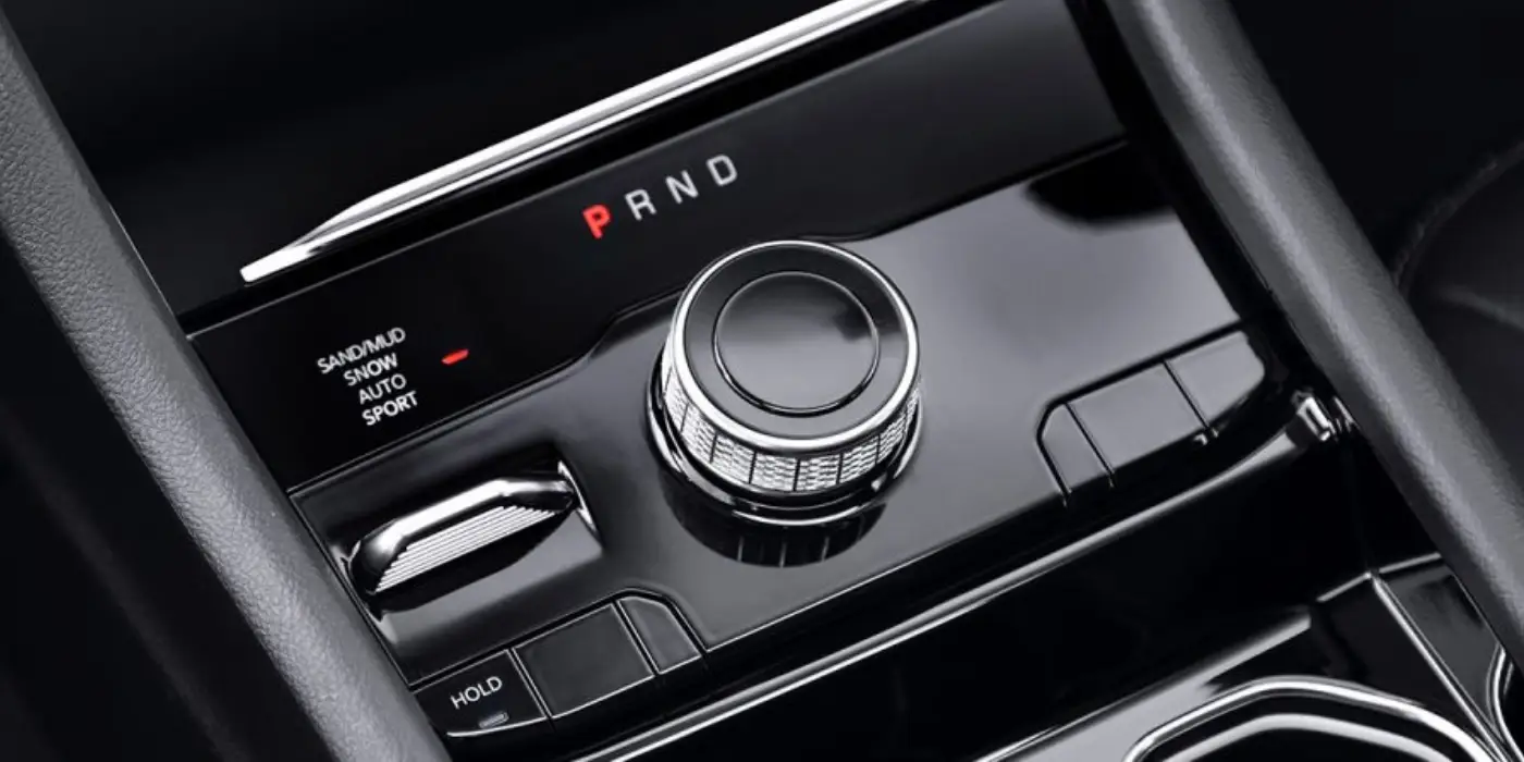 Traction with iconic precision